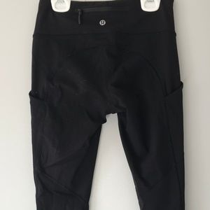 Black Lululemon Leggings With Pockets